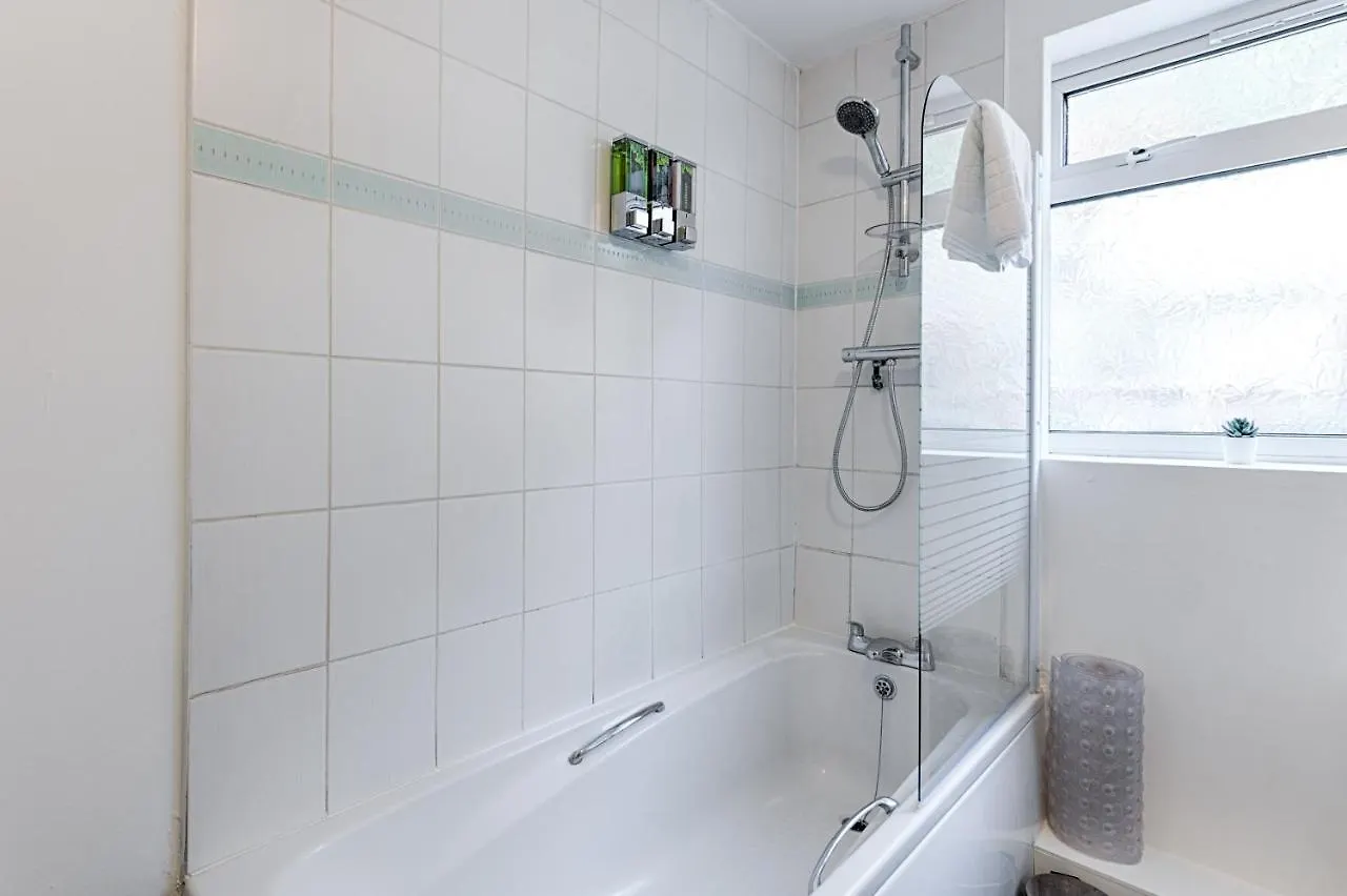 City Centre, Parking, Smart Tv'S In All Rooms