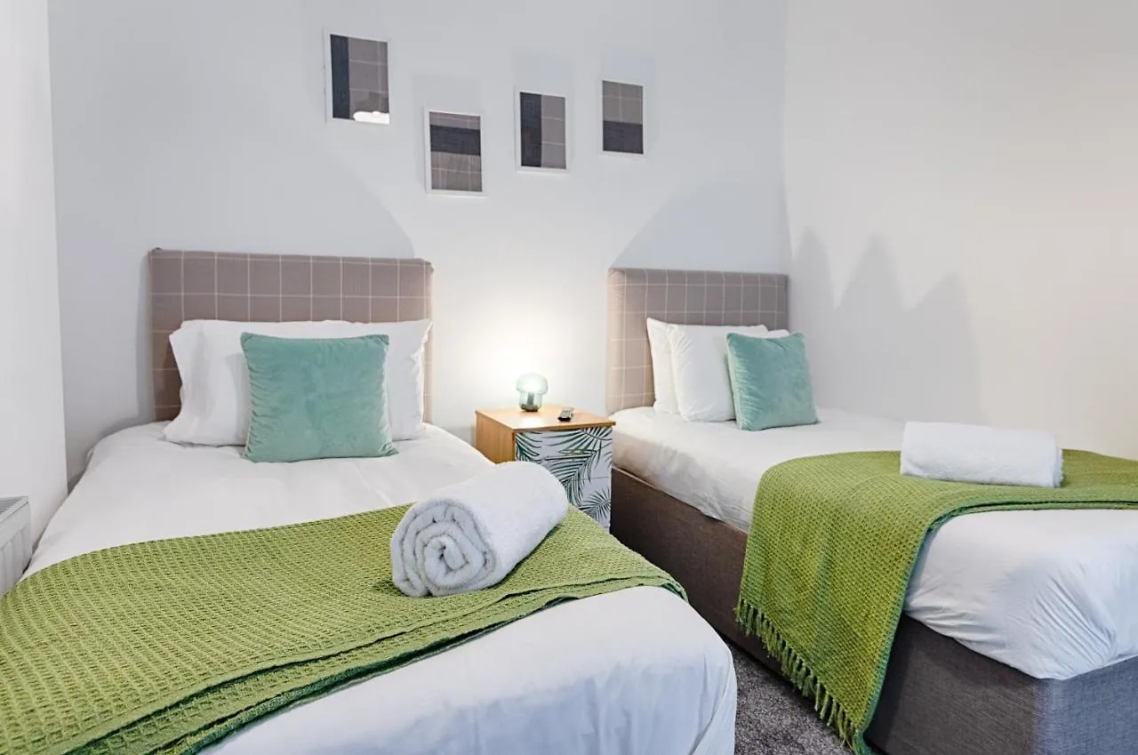 City Centre, Parking, Smart Tv'S In All Rooms 0*, Swansea